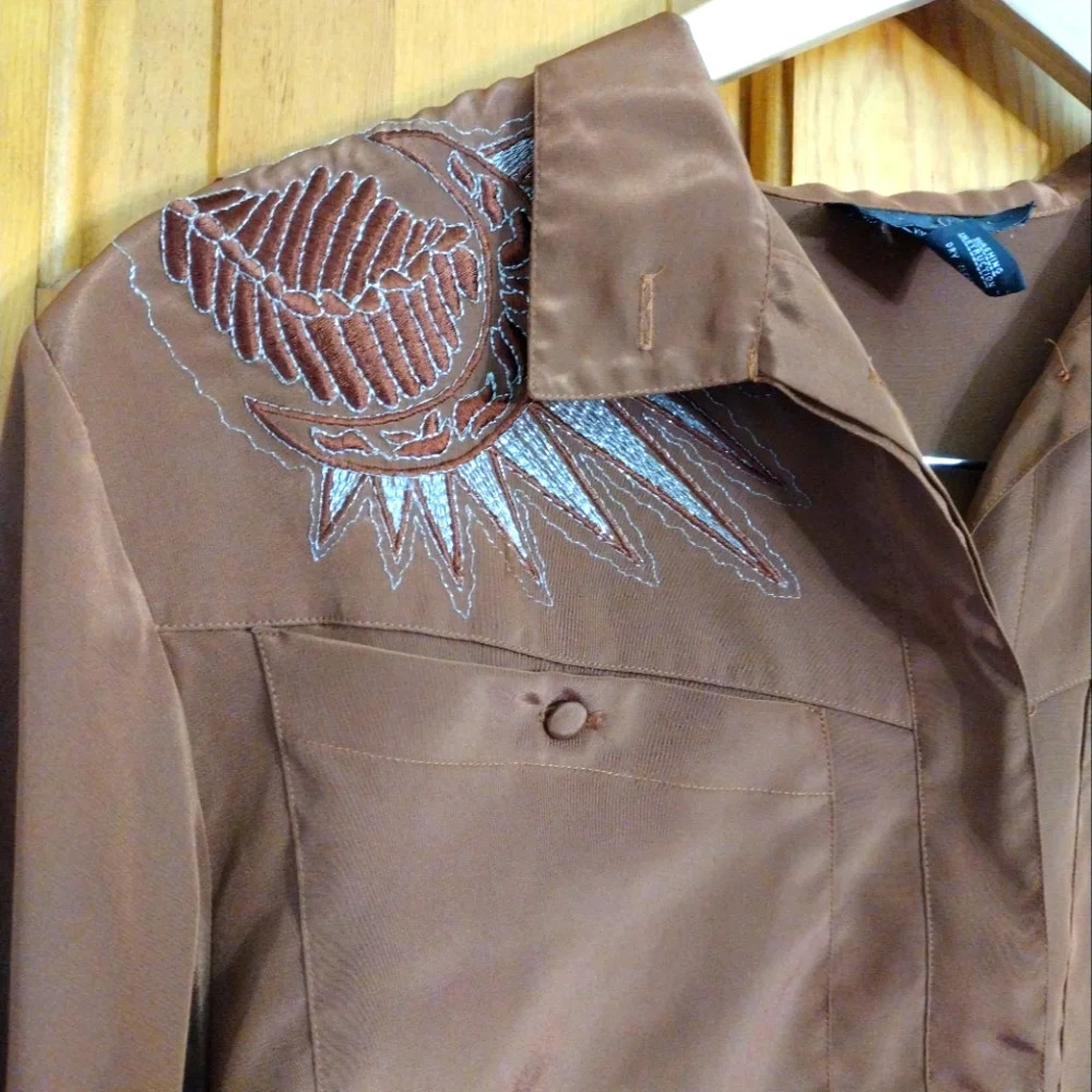 Vintage Suzelle satiny‎ embroidered blouse with Western details